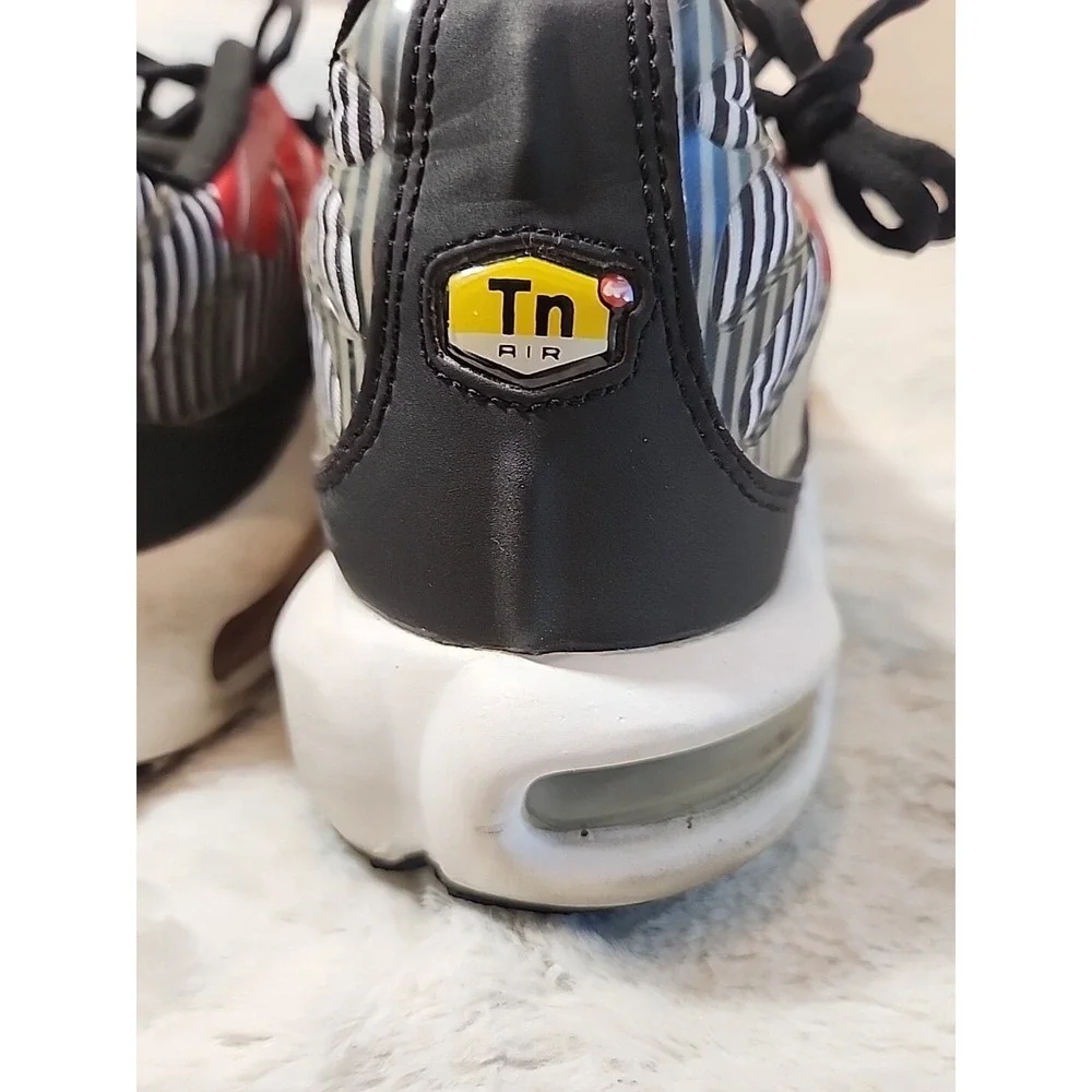 Nike Air Max Plus TN Red Black White Stripe AV7021-600 Mens Sneakers